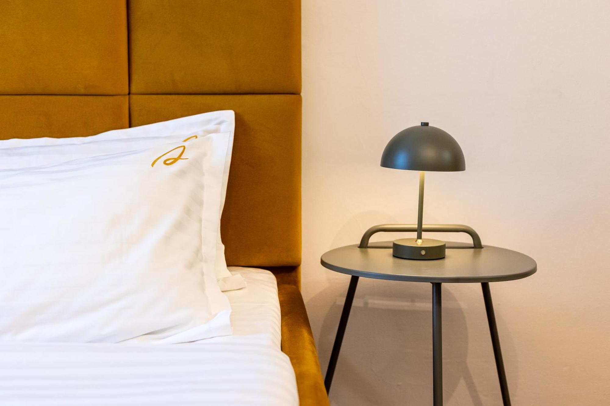 Avangard LChin*M Apartment Lviv Buitenkant foto