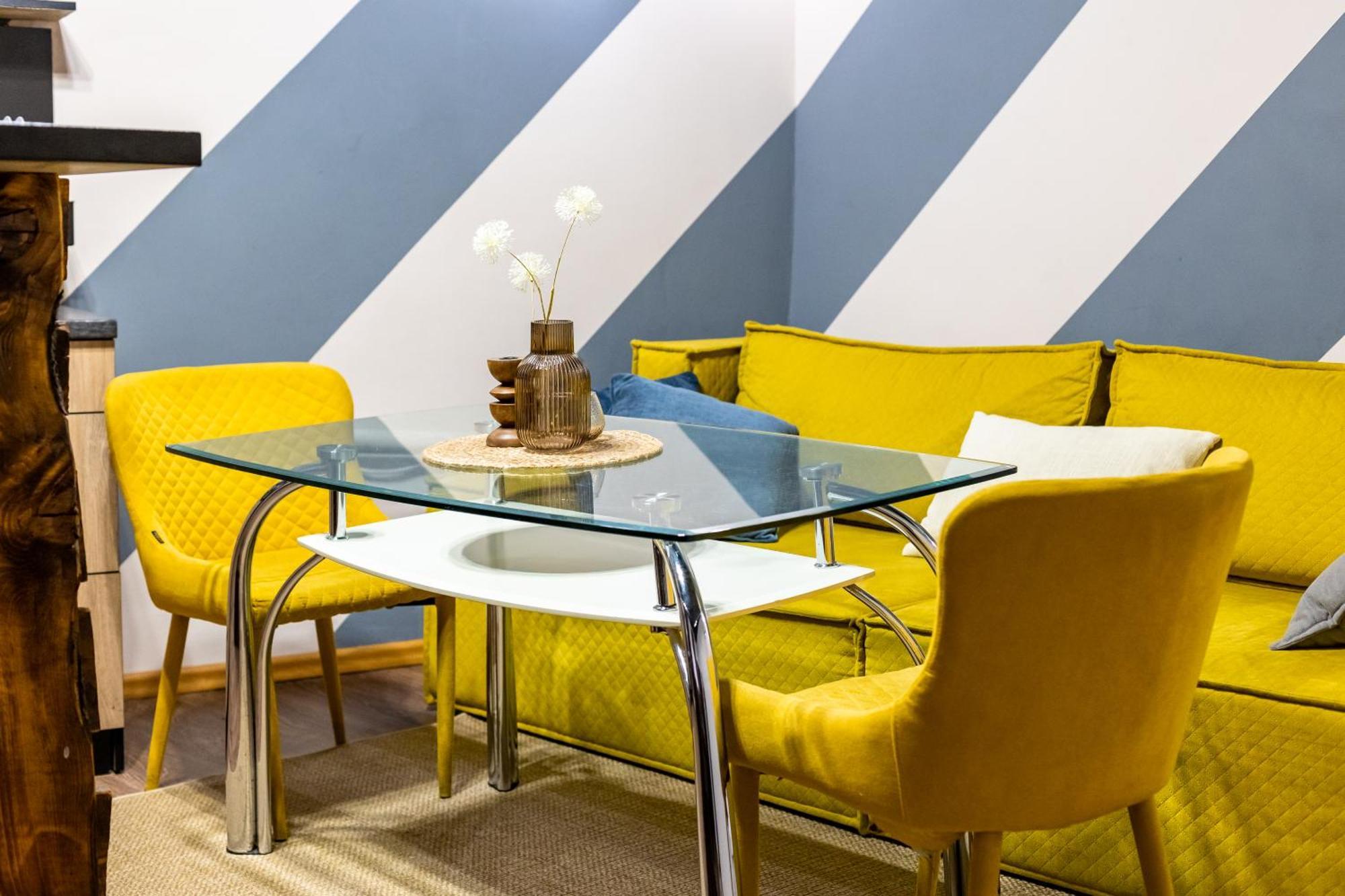 Avangard LChin*M Apartment Lviv Buitenkant foto