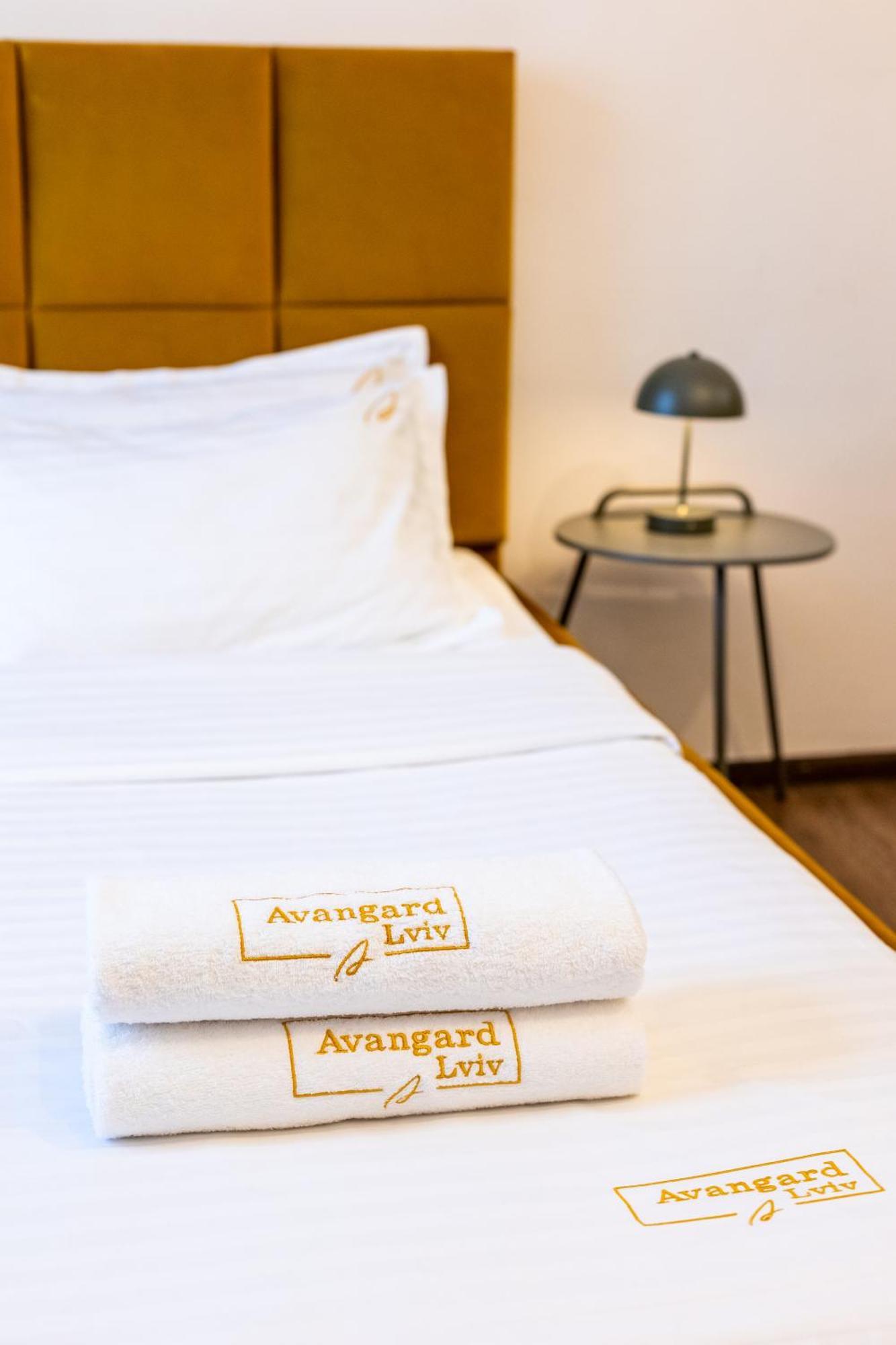 Avangard LChin*M Apartment Lviv Buitenkant foto