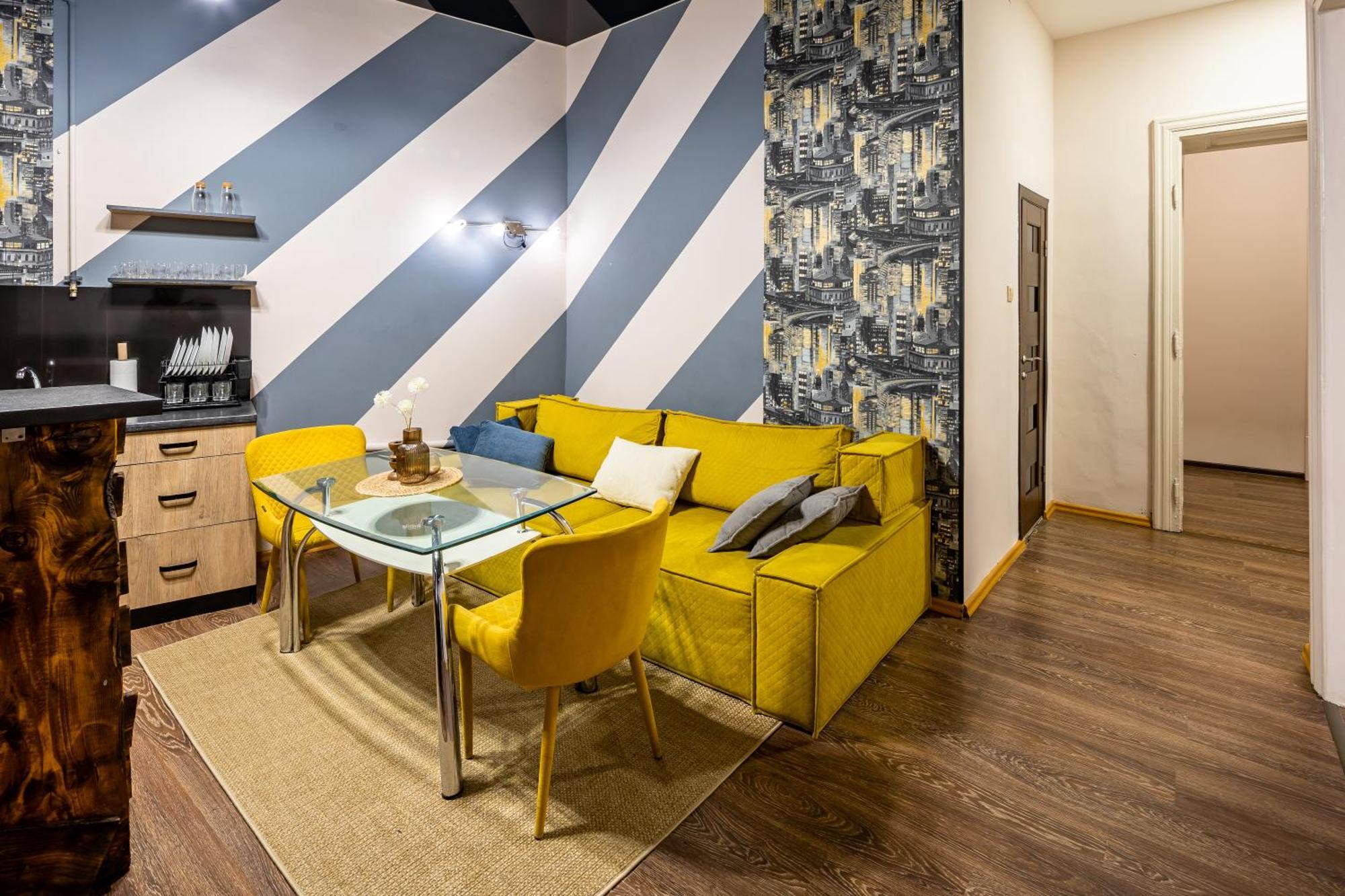 Avangard LChin*M Apartment Lviv Buitenkant foto
