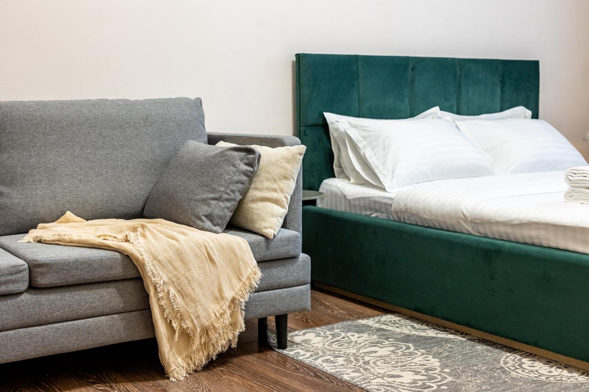 Avangard LChin*M Apartment Lviv Buitenkant foto