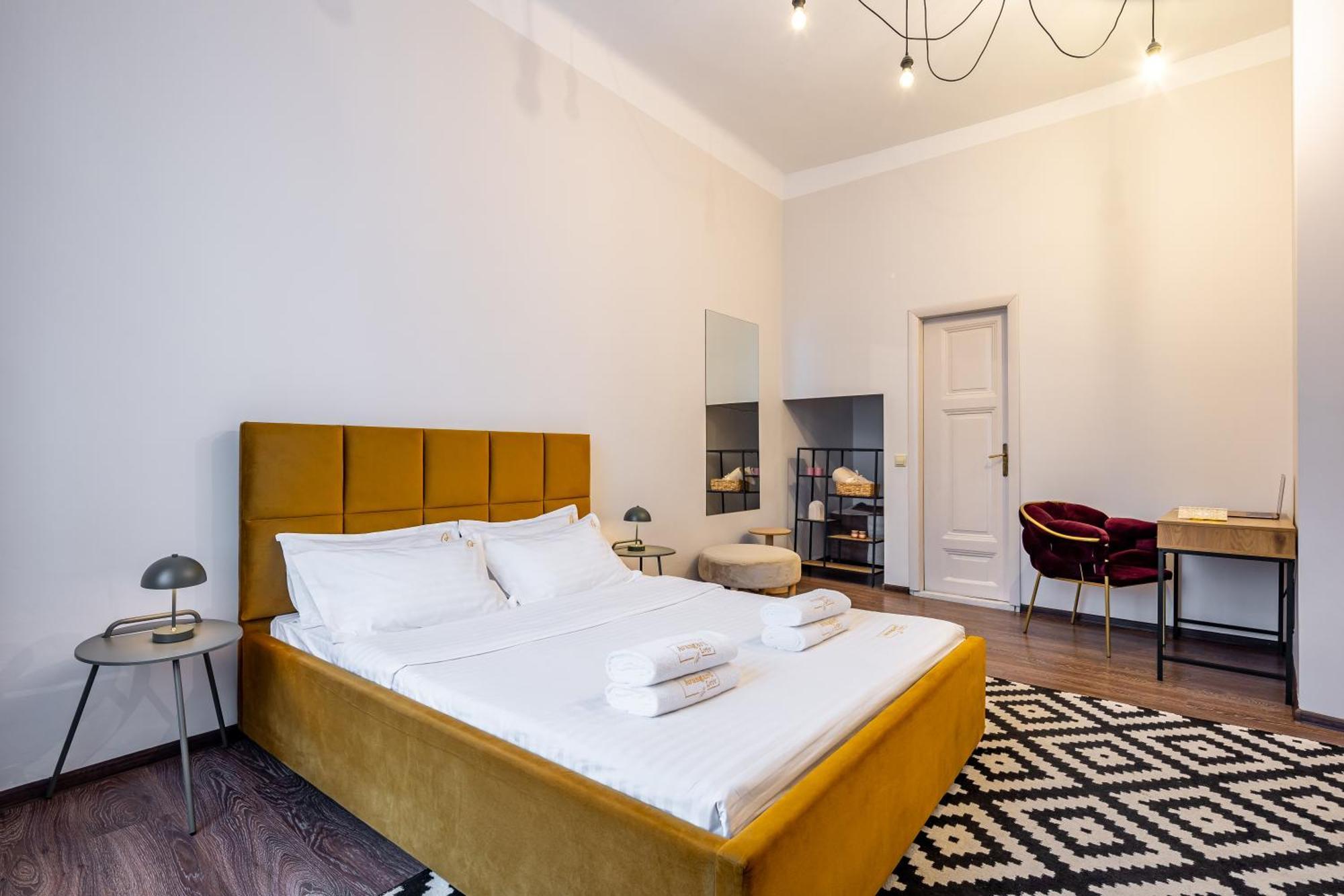 Avangard LChin*M Apartment Lviv Buitenkant foto