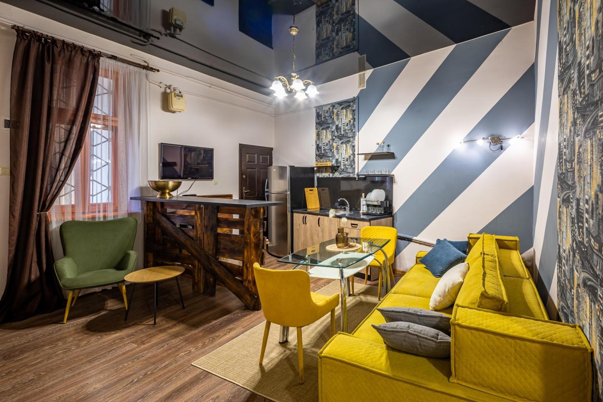 Avangard LChin*M Apartment Lviv Buitenkant foto