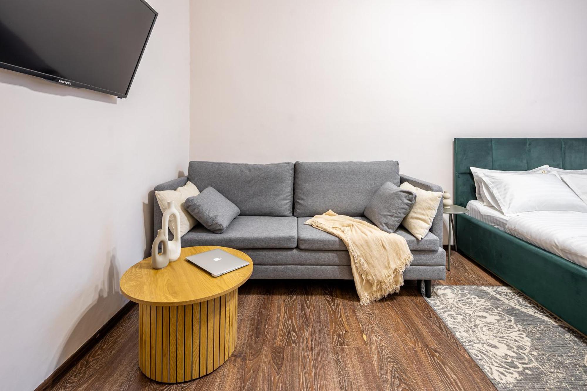 Avangard LChin*M Apartment Lviv Buitenkant foto