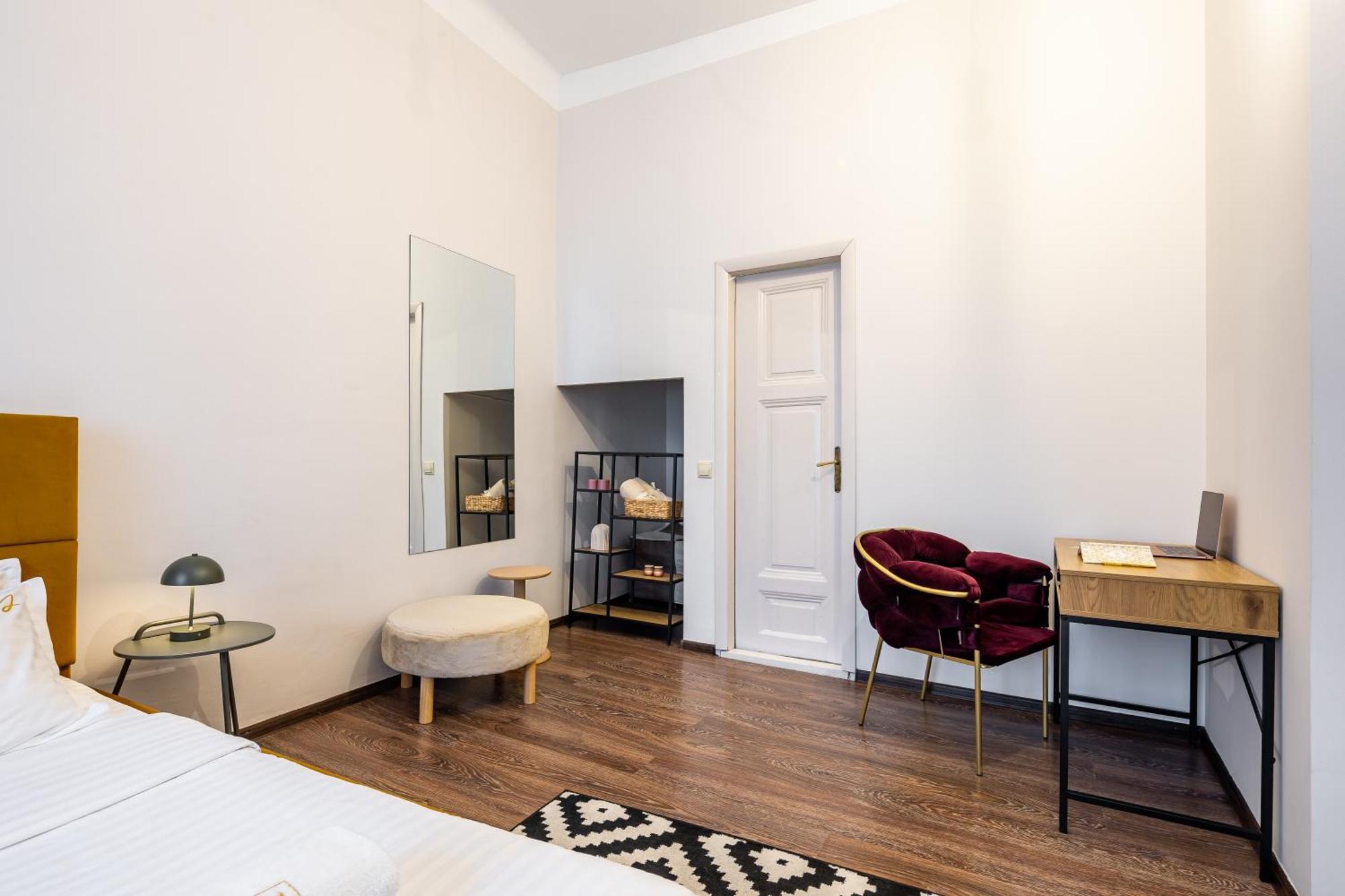 Avangard LChin*M Apartment Lviv Buitenkant foto