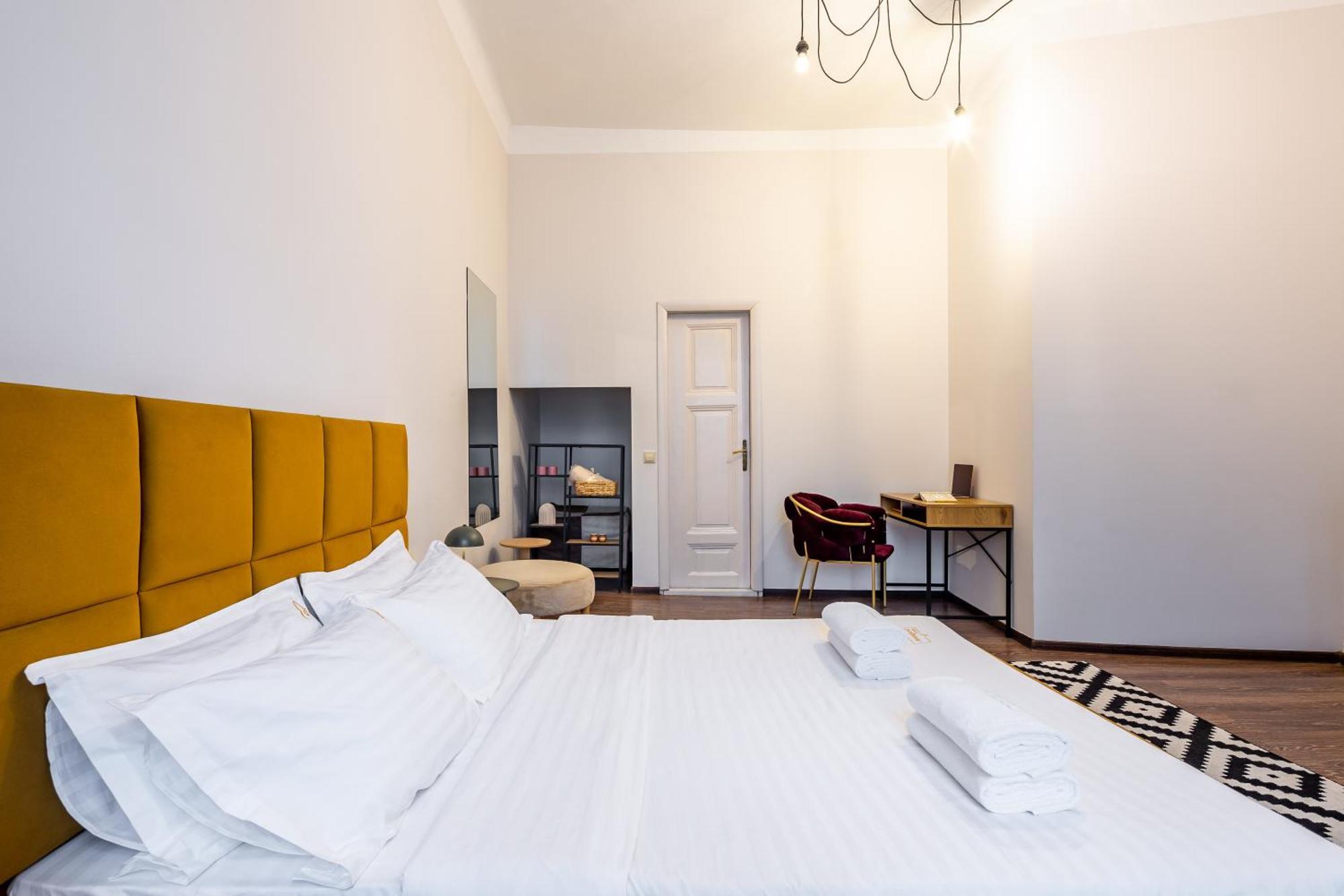 Avangard LChin*M Apartment Lviv Buitenkant foto