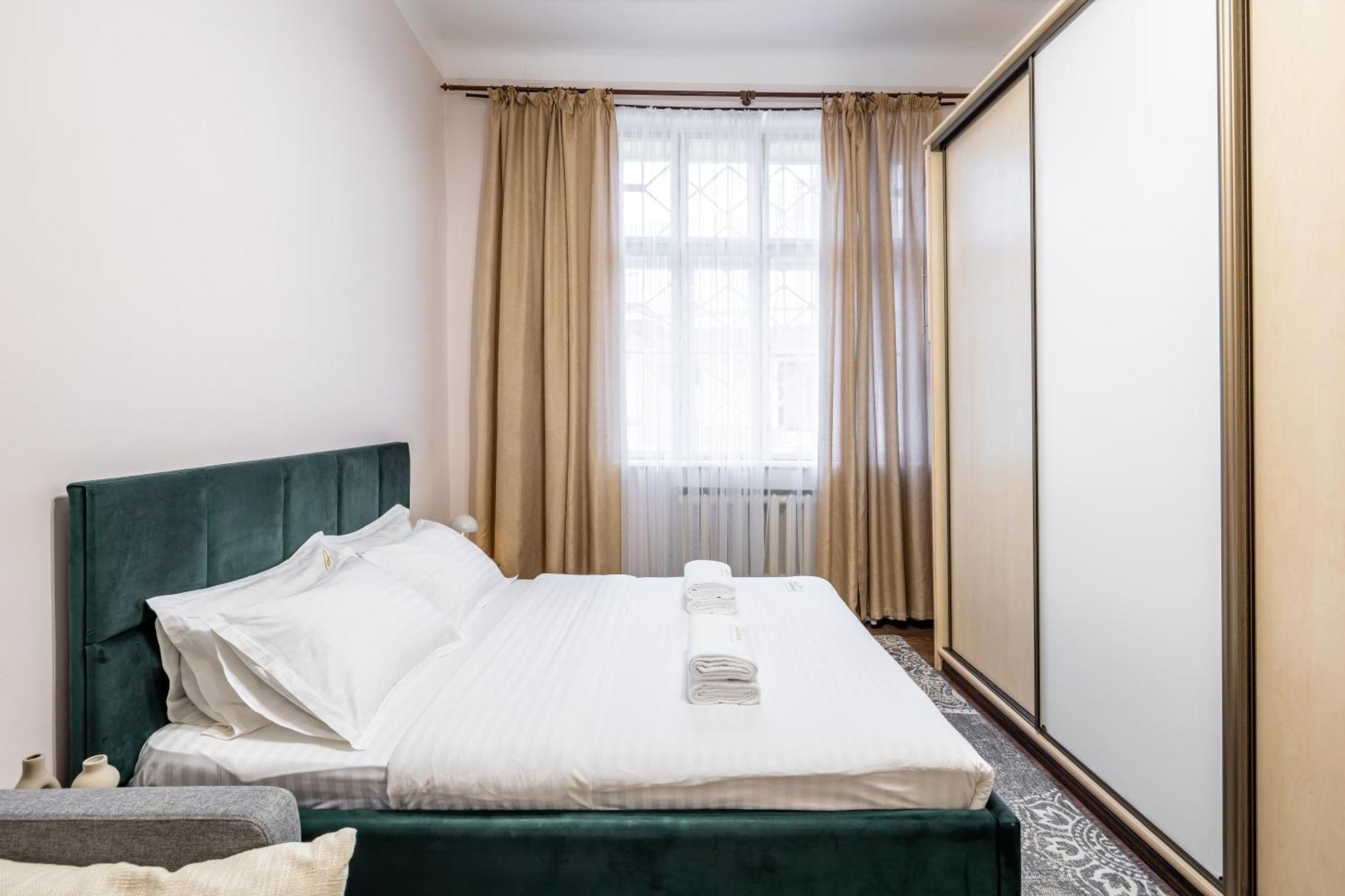 Avangard LChin*M Apartment Lviv Buitenkant foto